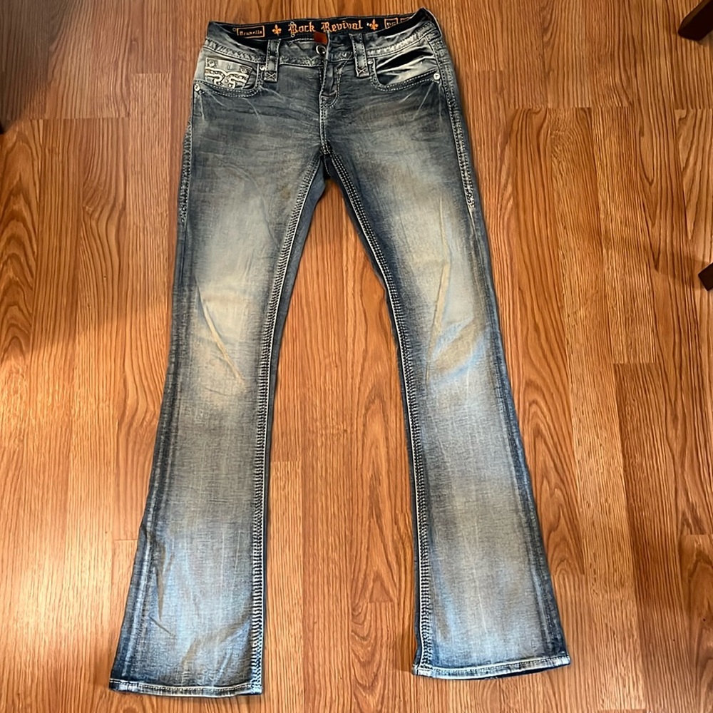 Rock Revival Brunella
Boot cut
Size 25 
Inseam 31
Worn once